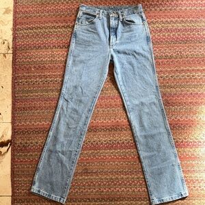 WRANGLER LIGHT WASH DENIM EQUESTRIAN COWBOY JEANS
